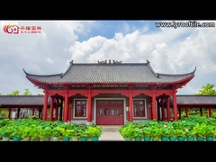 Grüne japanische Glasdachfliesen Einfache alte Fliesendachhaus Handgemachte Skulptur