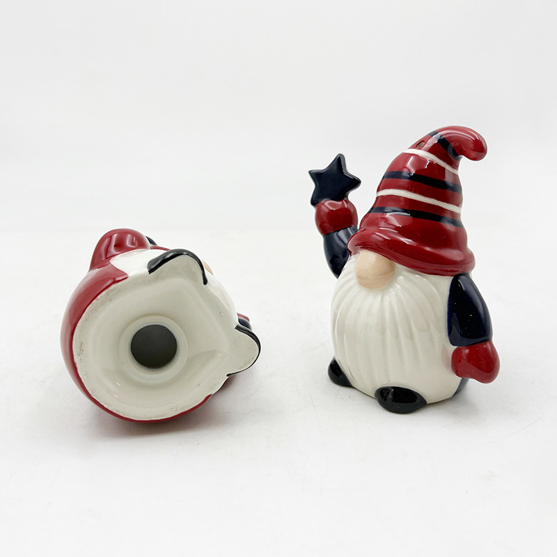 Weihnachtskeramik Weihnachtsküche und Tisch Weihnachtsgeschenke Salzpfeffer Schüttler Festdekor
