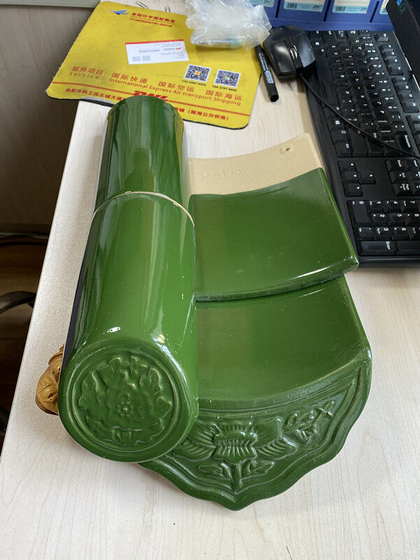 Holzrahmen Pavillon im chinesischen Stil mit grünen Glasfliesen Retro Holz Textur Innenhof Landschaft Gazebo für Balkon Naturdekor