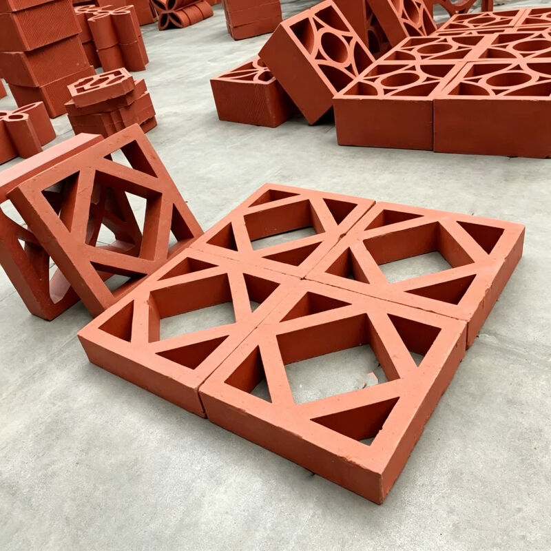 Gebrannte Breeze-Blöcke aus natürlichem rotem Terrakotta für die Beschattung und Belüftung architektonischer Fassaden